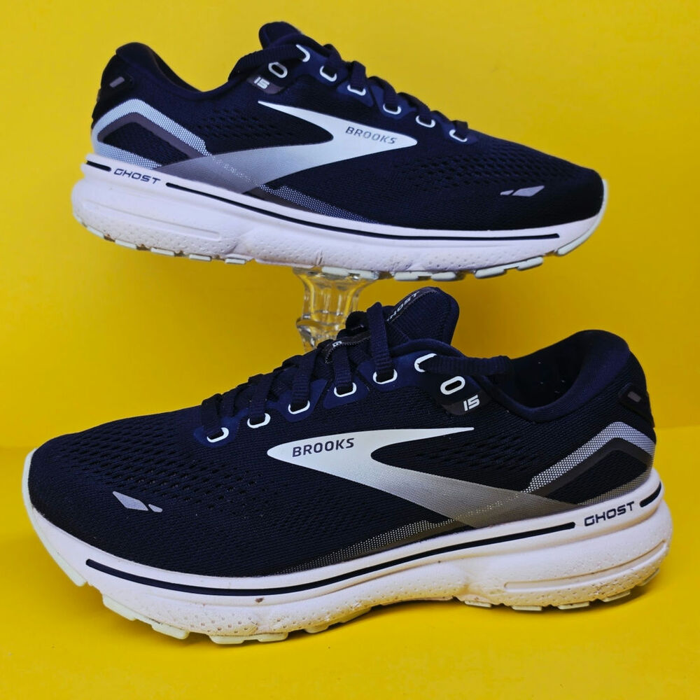 Brooks Women 7.5 Comfy footwear